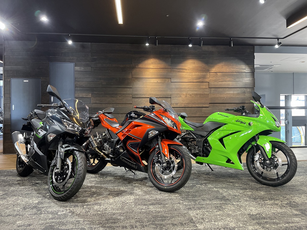 Ninja250ってどんなバイク？初代から現行までの3世代を比較しました 